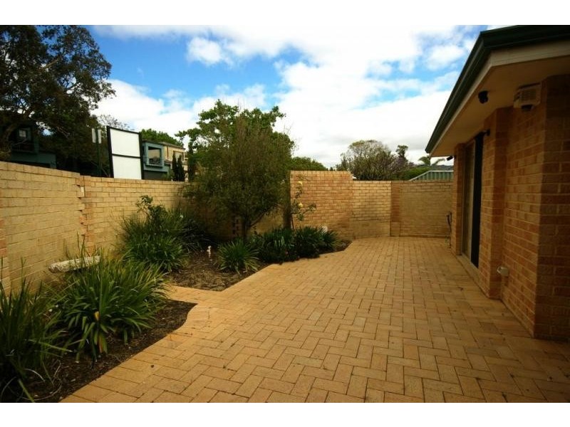 137a Lockhart Street, Como WA 6152