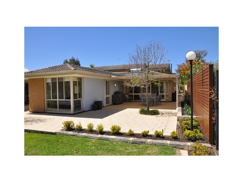 1/6 Manning Terrace, South Perth WA 6151
