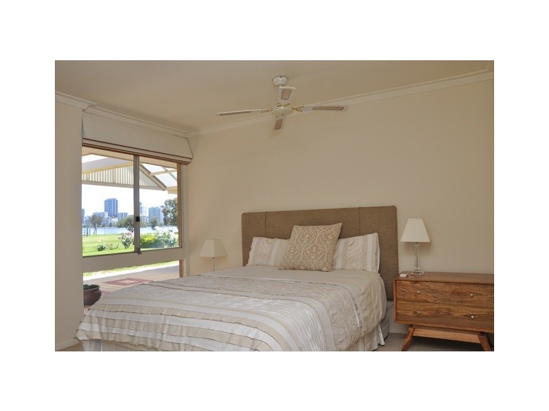 1/6 Manning Terrace, South Perth WA 6151