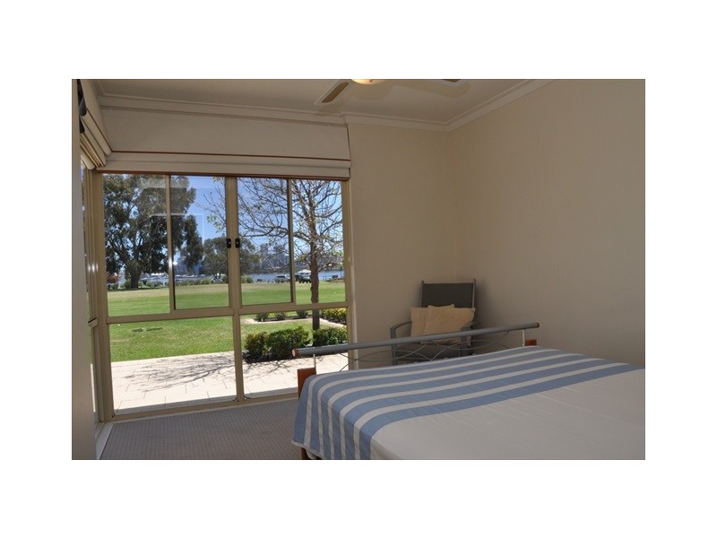 1/6 Manning Terrace, South Perth WA 6151