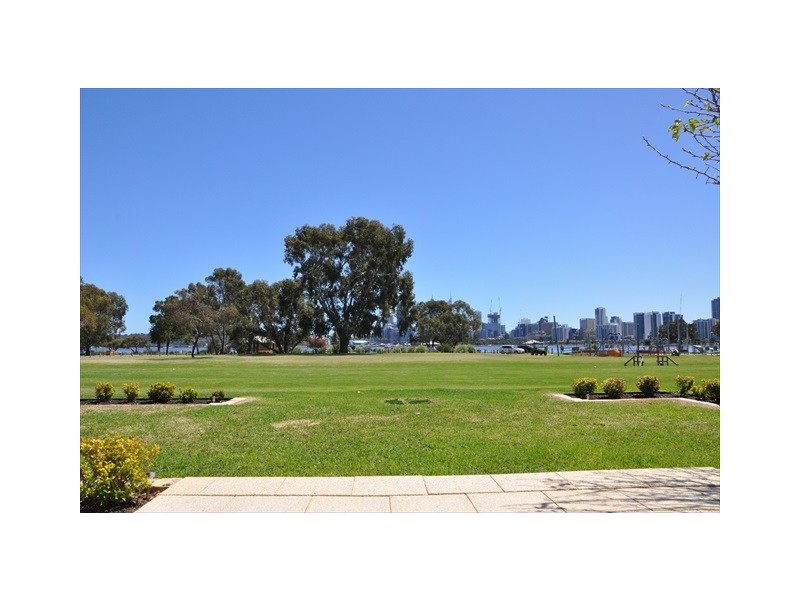 1/6 Manning Terrace, South Perth WA 6151