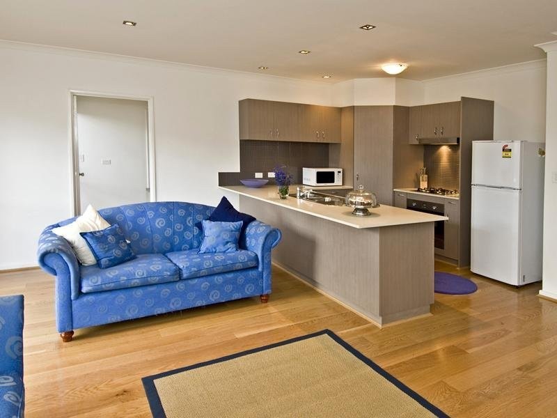 2/15 Sydenham Street, Rivervale WA 6103