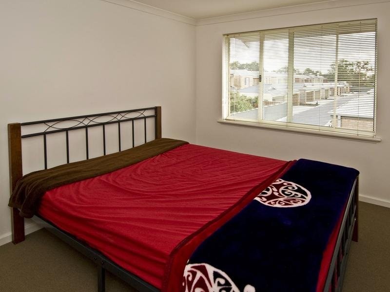 2/15 Sydenham Street, Rivervale WA 6103