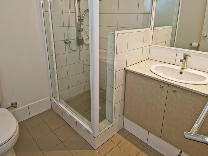 2/15 Sydenham Street, Rivervale WA 6103