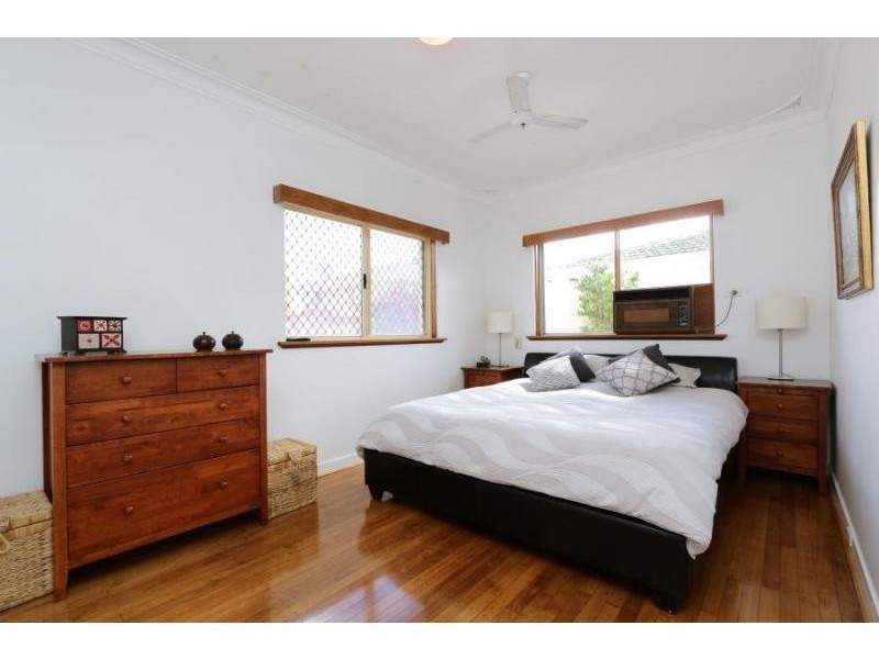 27 Axford Street, Como WA 6152