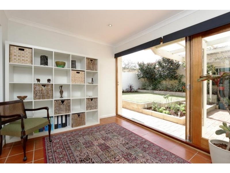 27 Axford Street, Como WA 6152