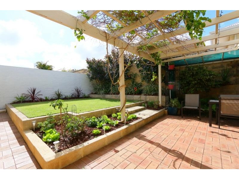 27 Axford Street, Como WA 6152