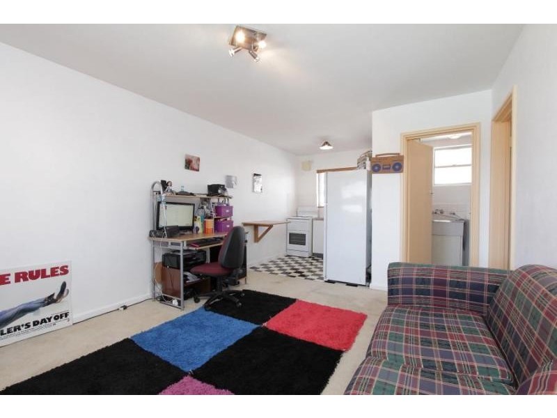 8/57 Tenth Avenue, Inglewood WA 6052