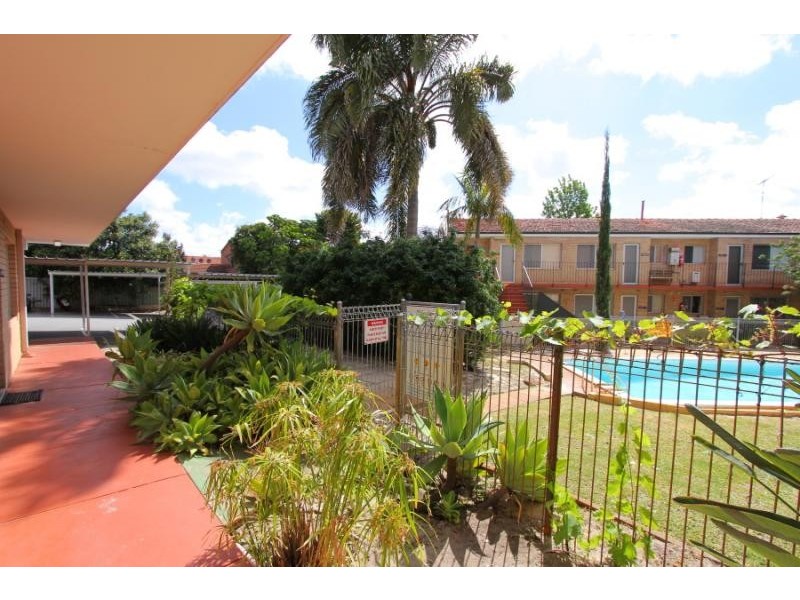 8/57 Tenth Avenue, Inglewood WA 6052