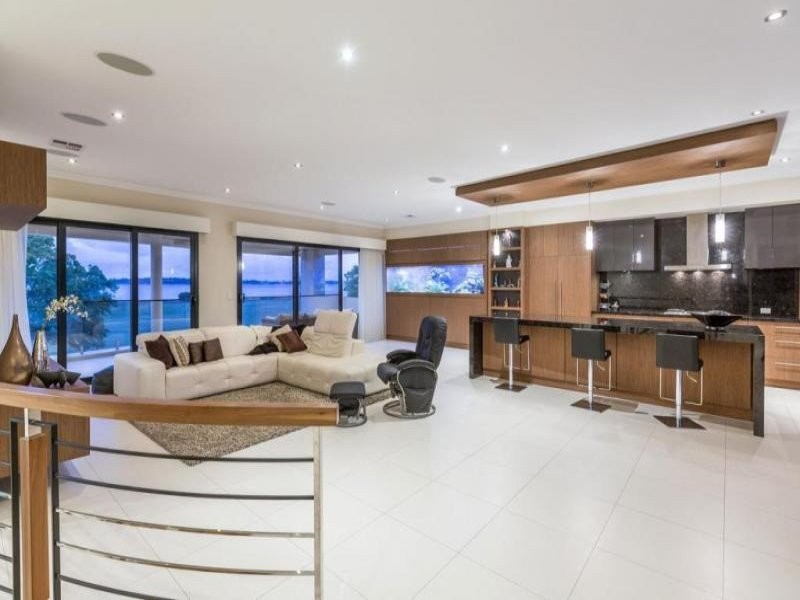 33 Dunkley Avenue, Applecross WA 6153