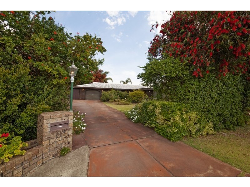 9 Sloan Court, Thornlie WA 6108