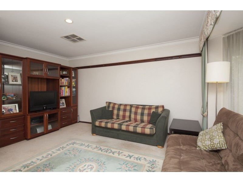 9 Sloan Court, Thornlie WA 6108