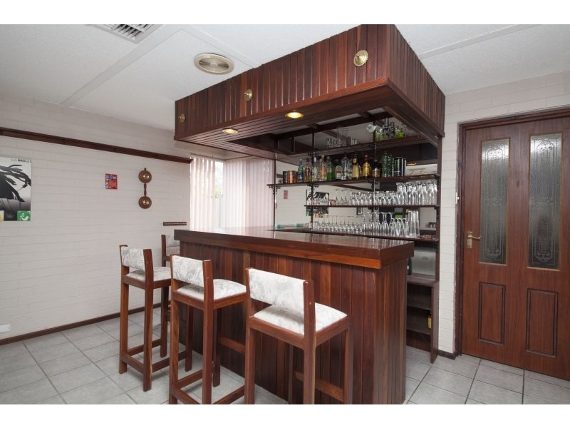 9 Sloan Court, Thornlie WA 6108