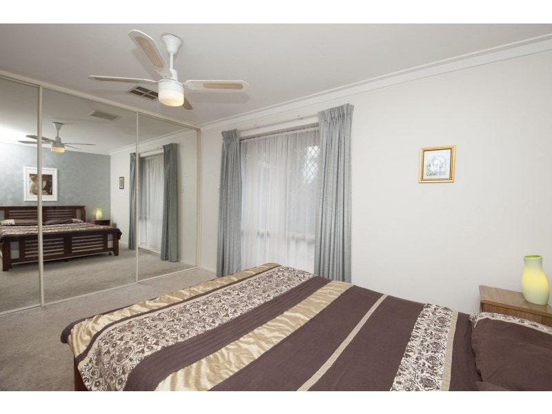 9 Sloan Court, Thornlie WA 6108