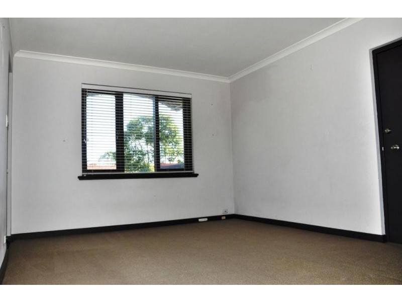 4/84 Lockhart Street, Como WA 6152