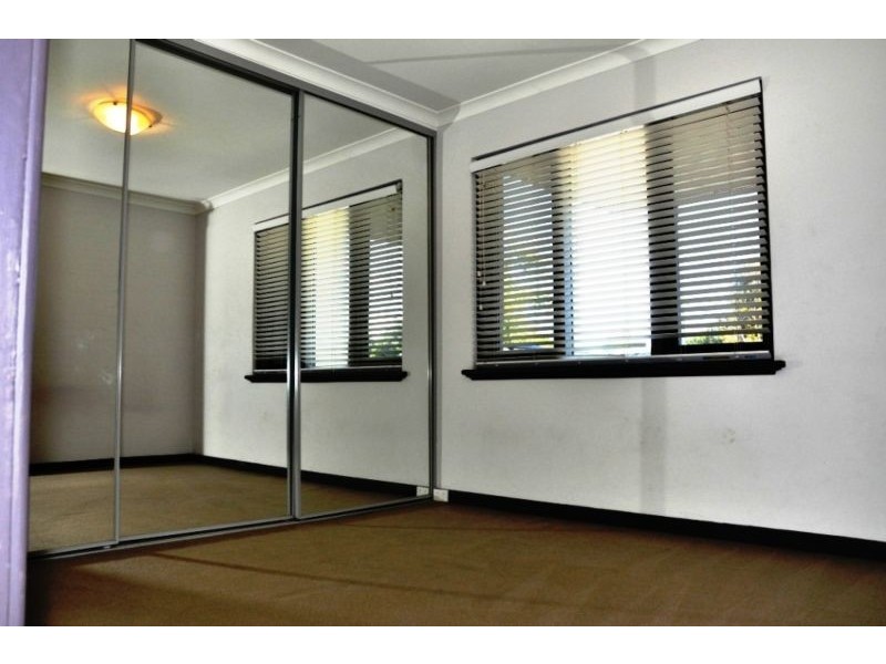 4/84 Lockhart Street, Como WA 6152