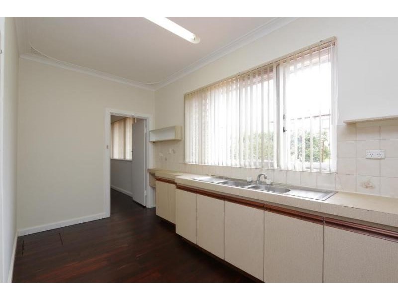 6A Coolidge Street, Como WA 6152