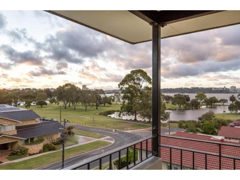 42/39 Hurlingham Road, South Perth WA 6151