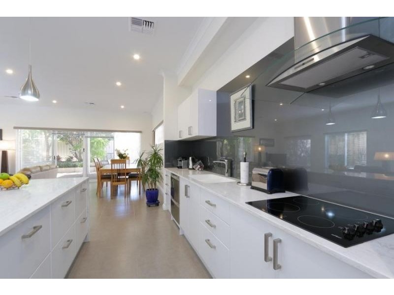 124 Ryrie Avenue, Como WA 6152