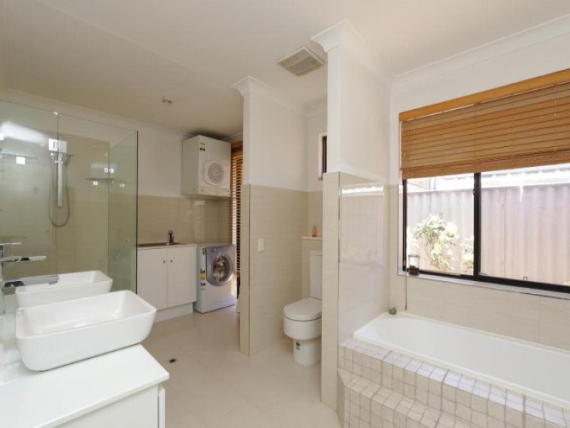 6 Marsengo Road, Bateman WA 6150