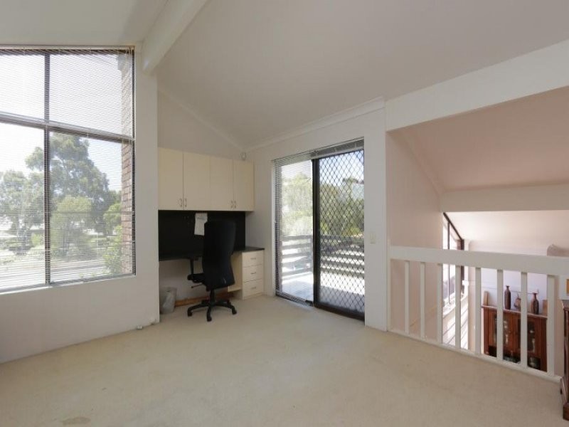 6 Marsengo Road, Bateman WA 6150