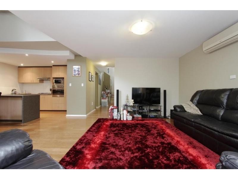 1/64 Labouchere Road, South Perth WA 6151