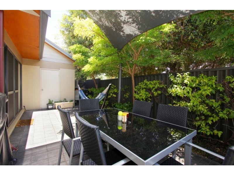 1/64 Labouchere Road, South Perth WA 6151