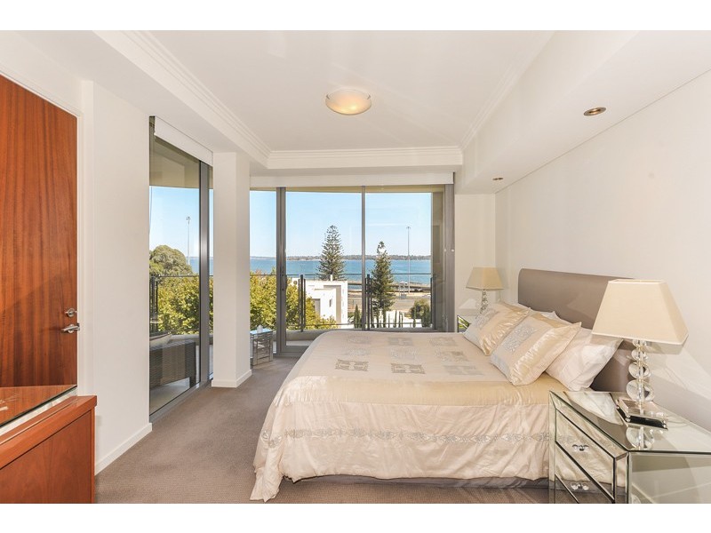 10/12 Stone Street, South Perth WA 6151