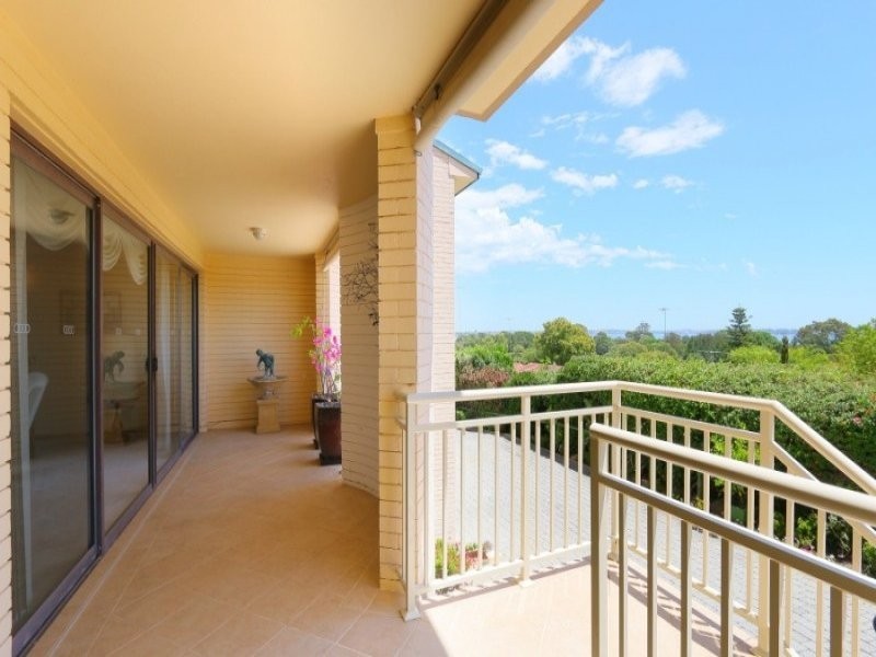 7/14 Hensman Street, South Perth WA 6151