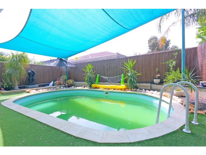 2/8 Coolidge Street, Como WA 6152