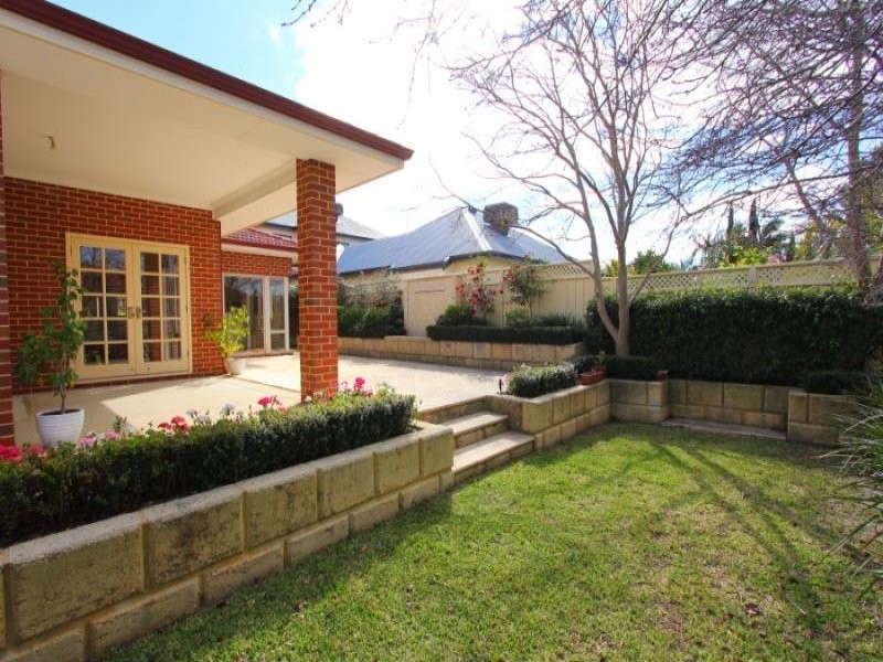 23A Henley Road, Mount Pleasant WA 6153