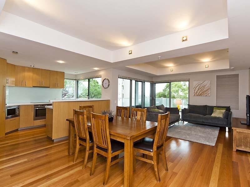 4/152 Mill Point Road, South Perth WA 6151