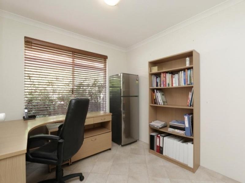 48 Park Street, Como WA 6152