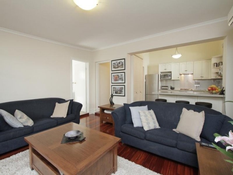 16 Cardiff Street, East Victoria Park WA 6101