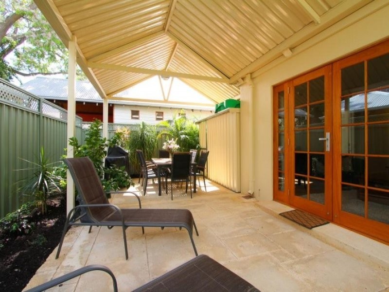 16 Cardiff Street, East Victoria Park WA 6101