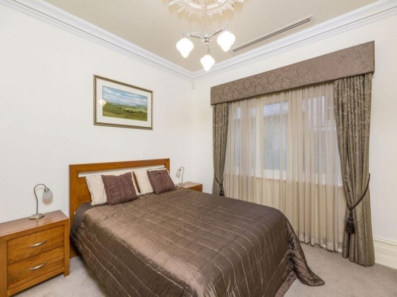 42 Gladstone Avenue, South Perth WA 6151