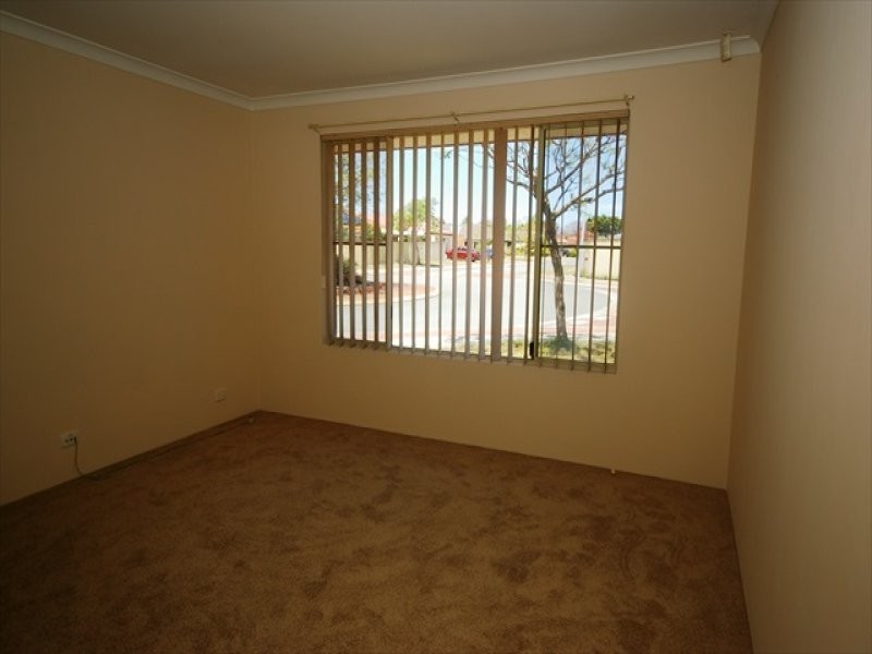 23 Courtland Crescent, Redcliffe WA 6104