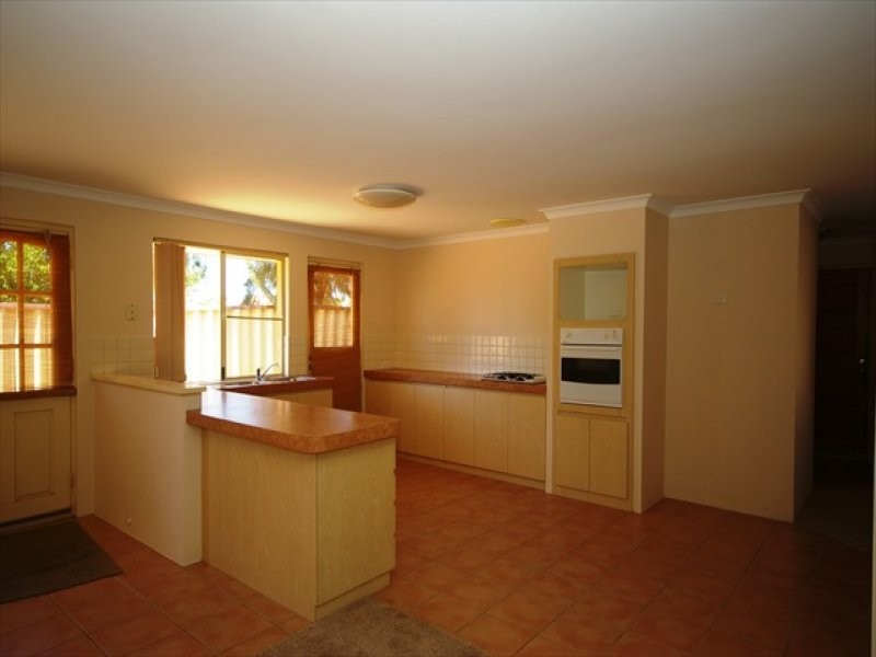 23 Courtland Crescent, Redcliffe WA 6104