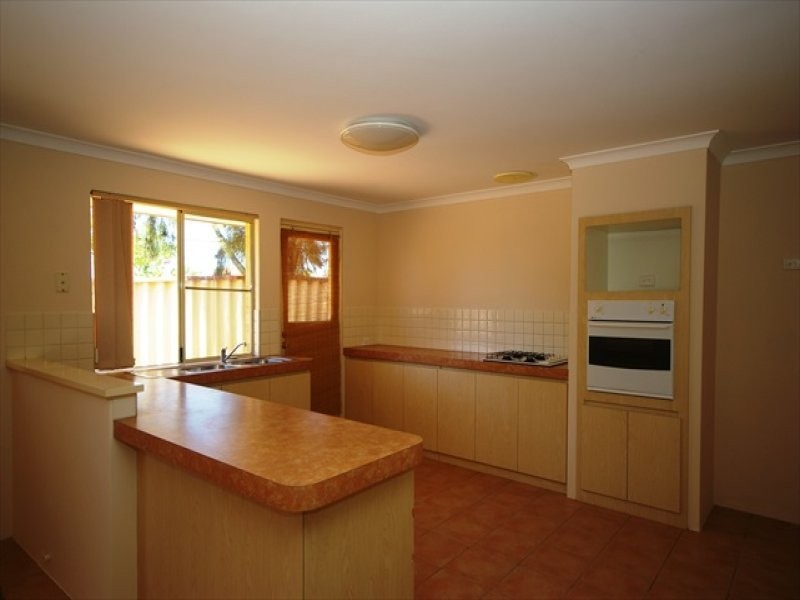 23 Courtland Crescent, Redcliffe WA 6104