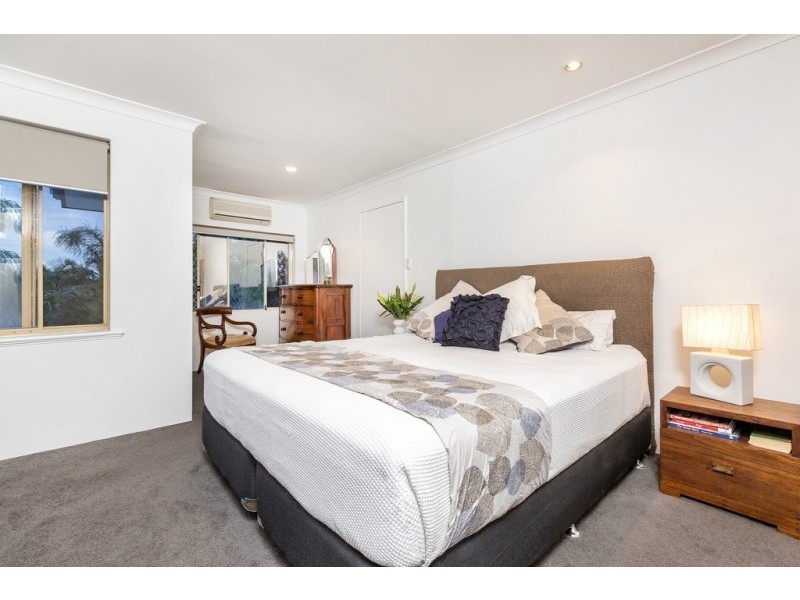 51 Roseberry Avenue, South Perth WA 6151