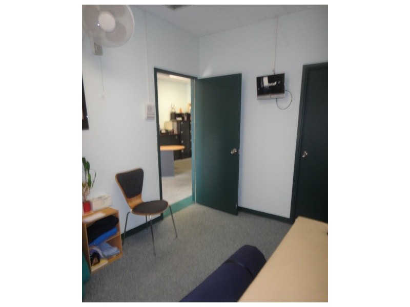 6/17-23 Cnr South Street & Gilbertson Road, Kardinya WA 6163