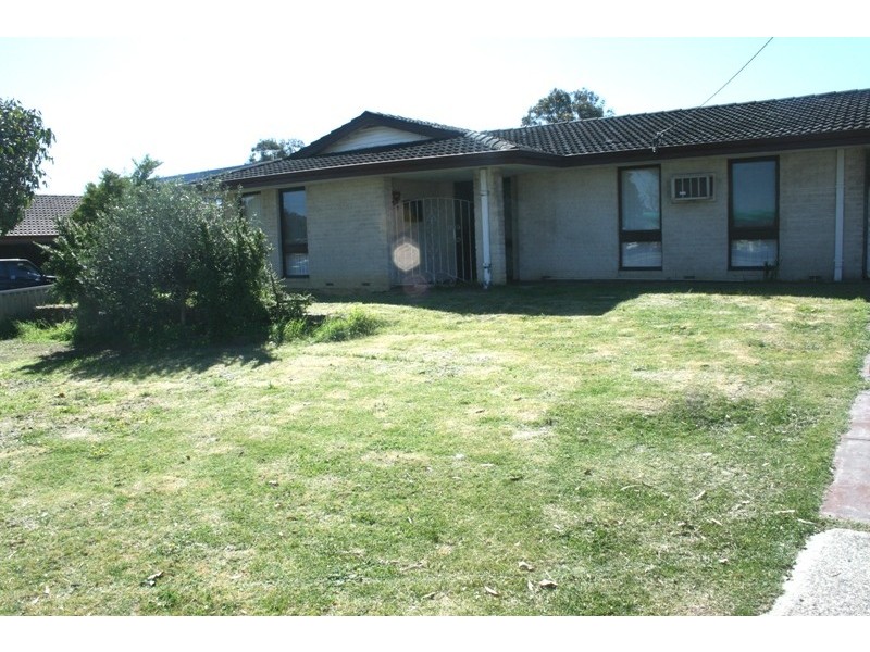 27 South Street, Kardinya WA 6163