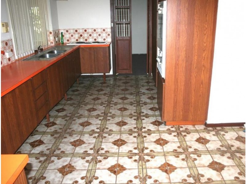 27 South Street, Kardinya WA 6163