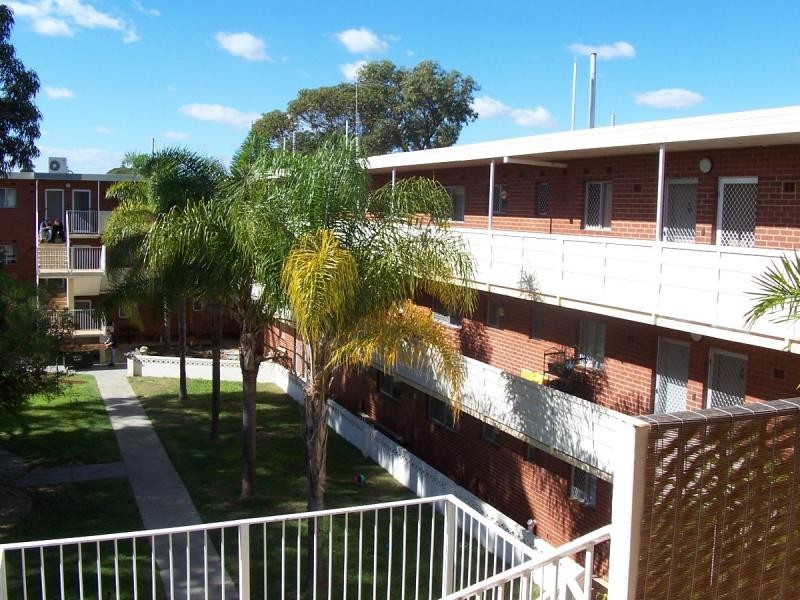 24/94 Lefroy Road, Beaconsfield WA 6162