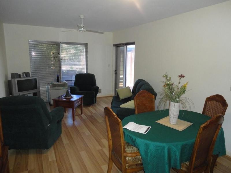 2/5 Doherty Road, Coolbellup WA 6163