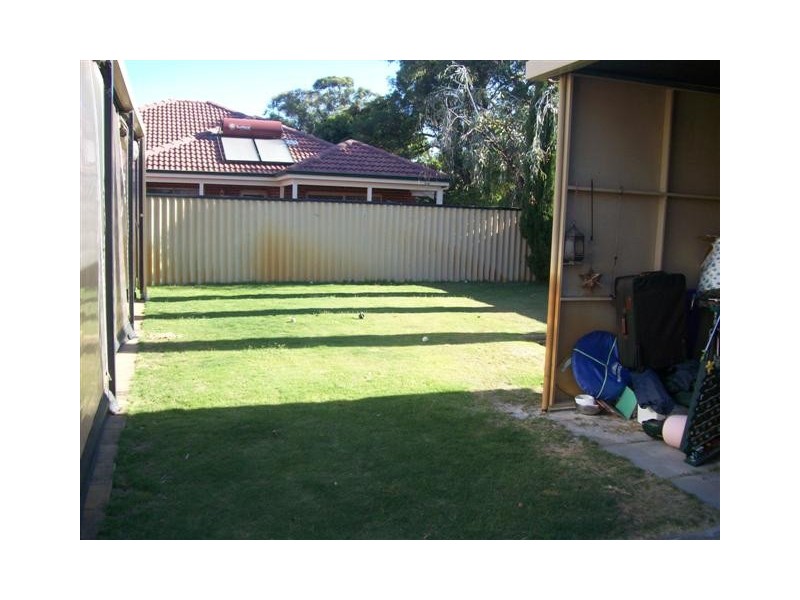 23 Loris Way, Kardinya WA 6163