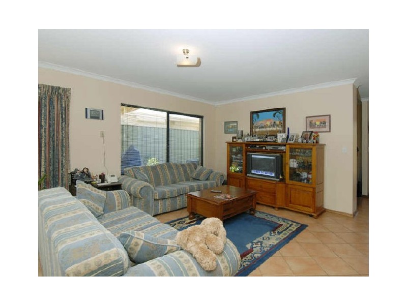10 Caphorn Close, Bibra Lake WA 6163