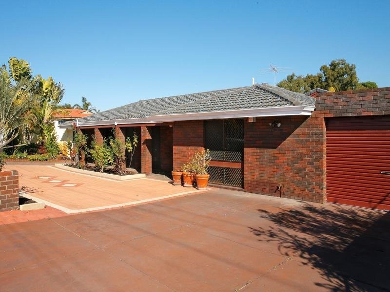 67 Gilbertson Road, Kardinya WA 6163