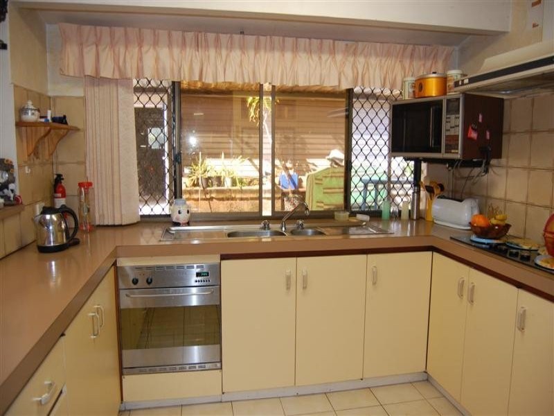 630 Rockingham Road, Munster WA 6166