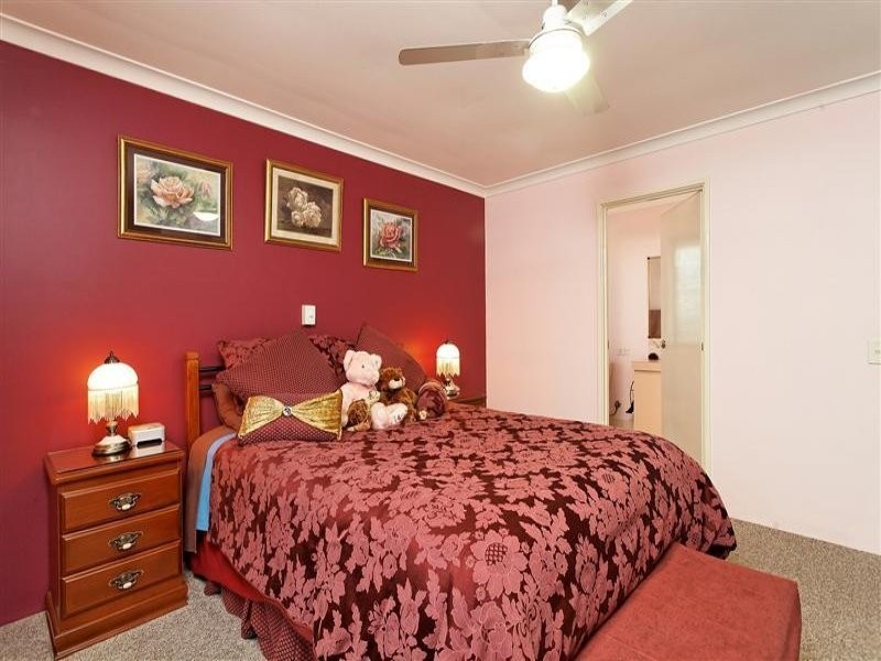 12 Sherbrooke Gardens, Bibra Lake WA 6163